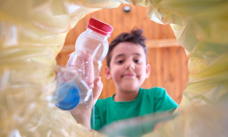 Les Risques pour la Santé et l'Environnement de la Réutilisation des Bouteilles d'Eau en Plastique