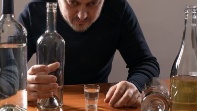 Démasquant l'alcoolisme chronique : Comprendre, Prévenir, et Guérir cette Dépendance Destructrice