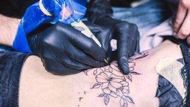 Univers des Tatouages : Explorer l'Art Corporel et les Risques d'Allergies à l'Encre