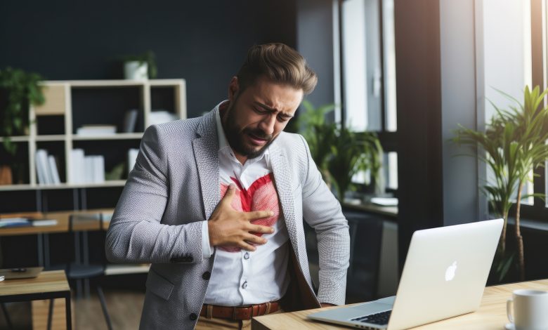 Plongez dans l'histoire, les symptômes et les espoirs entourant le Syndrome Respiratoire Aigu Sévère.