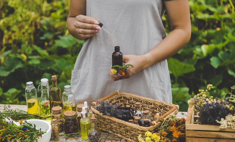 Adieu Stress : Huiles essentielles, des alliées magiques pour retrouver sérénité et bien-être !