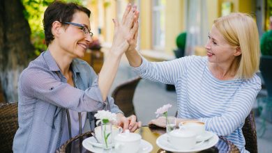 Découvrez comment prévenir et soulager les ballonnements naturellement pour des repas agréables et sans inconfort.