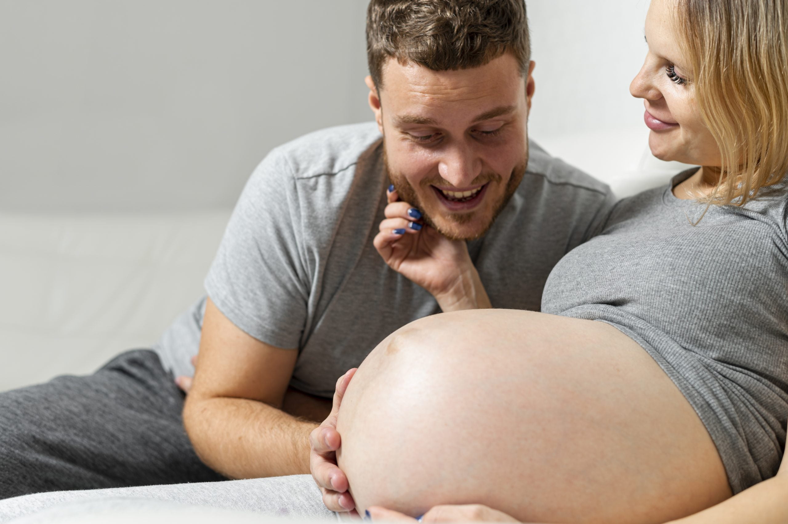 Naviguer les Eaux Troublantes de l'Hydrosalpinx : Fertilité, Symptômes et Solutions