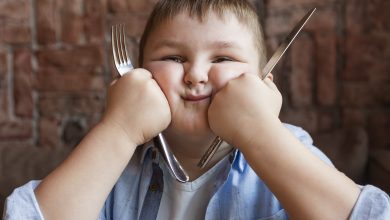 Découvrez comment les expériences de l'enfance peuvent influencer l'apparition de l'obésité à l'âge adulte.