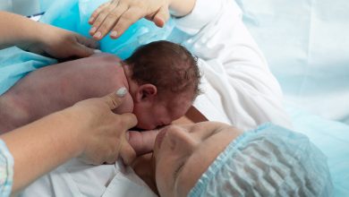 Apprenez des Techniques de Relaxation et de Respiration pour une Naissance Sereine et Épanouissante.