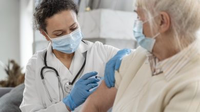 Découvrez comment les vaccins courants pourraient aider à réduire le risque de développer l'Alzheimer.