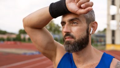 Découvrez comment le sport peut atténuer la fatigue associée au traitement du cancer de la prostate.