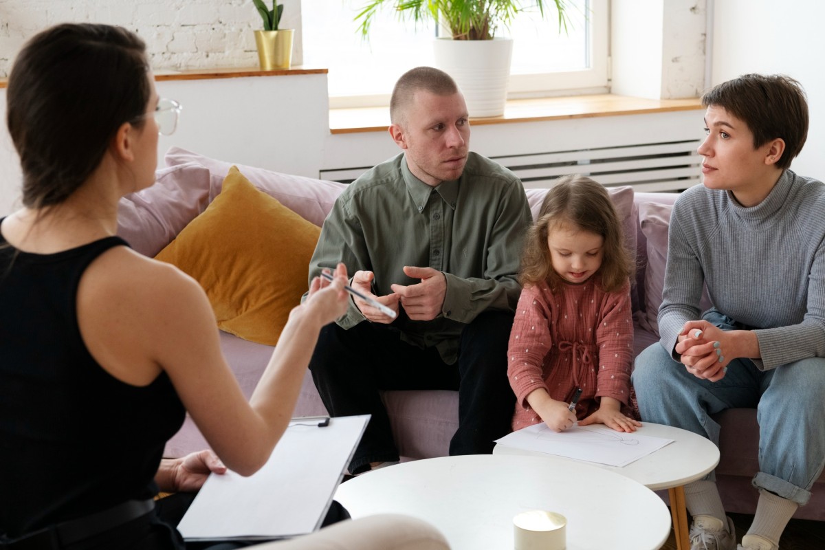 Comprendre les causes sous-jacentes des troubles psychiatriques chez les personnes adoptées