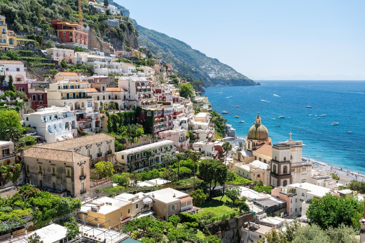 Explorez la vie en sicile, Italie cuisine, histoire et beauté méditerranéenne.