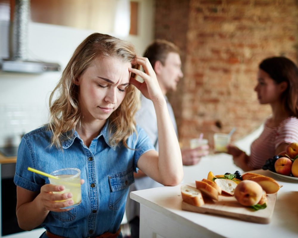 Découvrez pourquoi vous êtes fatigués après les repas et comment retrouver votre énergie rapidement.