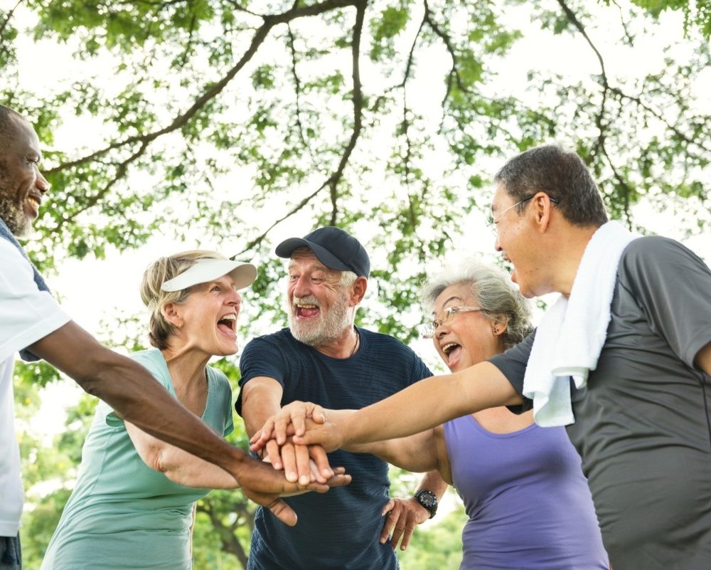 Découvrez les meilleurs loisirs pour les séniors et maintenez une vie active et sociale épanouie