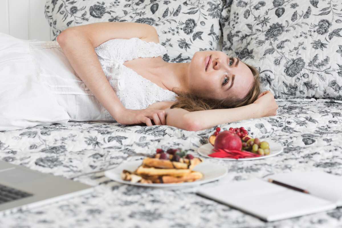 Optimisez votre sommeil en adoptant de bonnes habitudes alimentaires nos conseils essentiels.