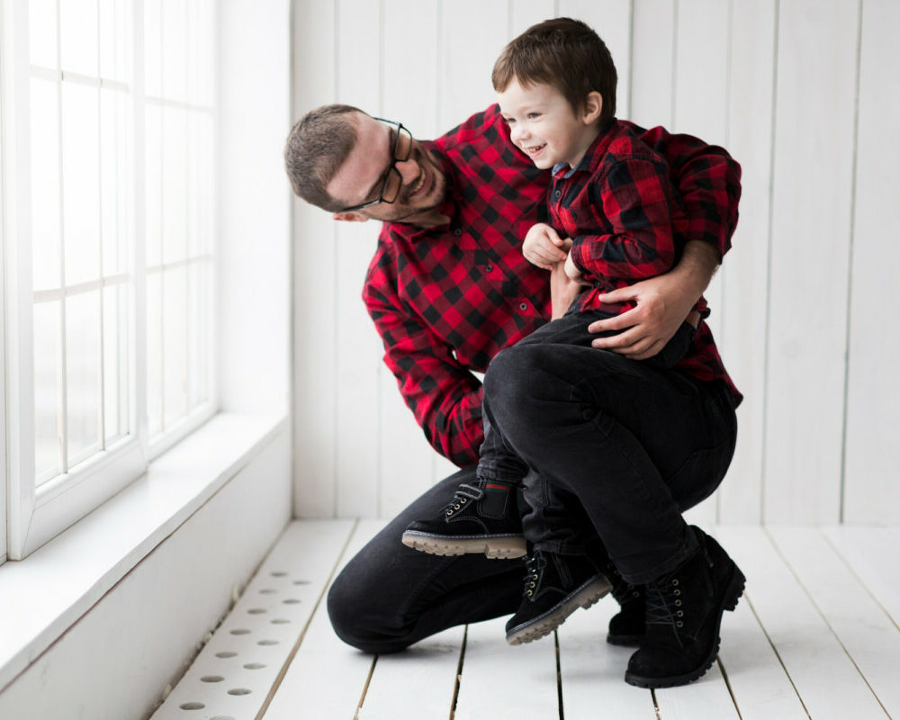 Le congé paternité un bouclier contre la dépression post-partum des pères