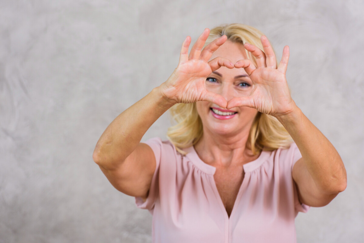 Protégez vos proches après 50 ans surveillez les signes de démence précoce attentivement.