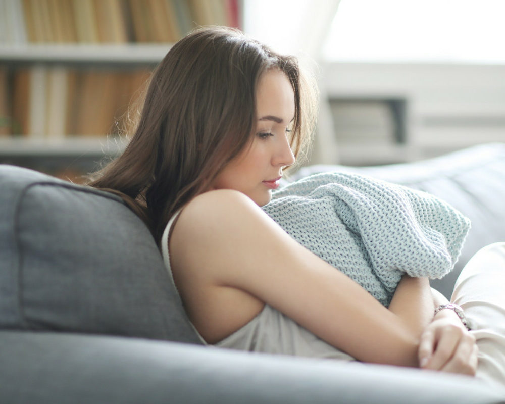 Douleurs chez les femmes l'endométriose dévoilée - Symptômes, diagnostic et prise en charge