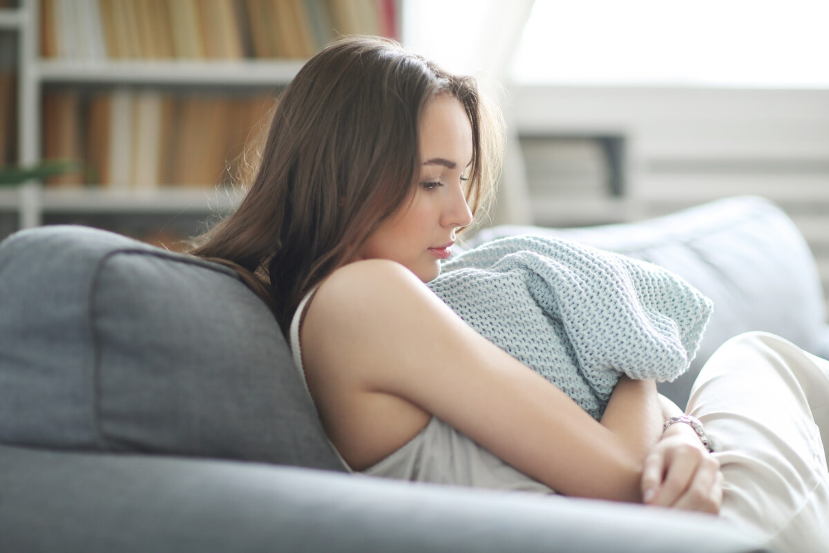 Douleurs chez les femmes l'endométriose dévoilée - Symptômes, diagnostic et prise en charge