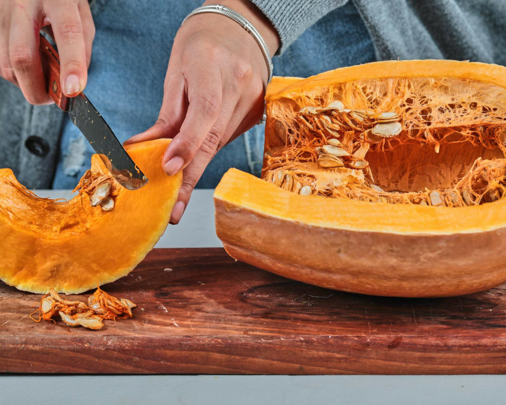 Découvrez les bienfaits et la délicieuse saveur de la peau du potimarron dans vos recettes d'automne.