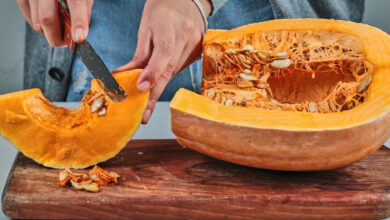 Découvrez les bienfaits et la délicieuse saveur de la peau du potimarron dans vos recettes d'automne.