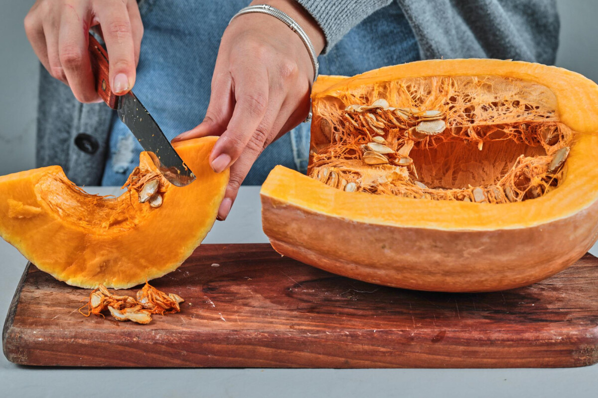 Découvrez les bienfaits et la délicieuse saveur de la peau du potimarron dans vos recettes d'automne.