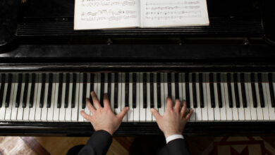 Découvrez comment un simple accord de piano peut réduire vos cauchemars selon des chercheurs