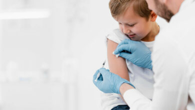 Santé infantile en épidémie de grippe les avantages et les préoccupations de la vaccination.