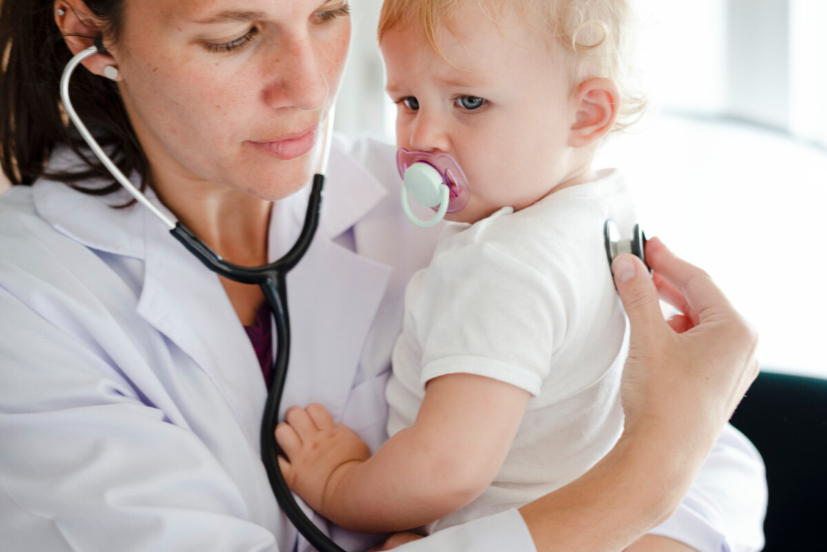 Savoir reconnaître, soigner et prévenir la bronchiolite chez les nourrissons guide complet pour les parents.