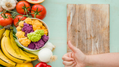 Manger cru bienfaits et précautions pour une alimentation saine et équilibrée.