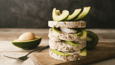 front-view-avocado-breakfast-with-blurred-background